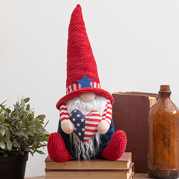 16" Heart Holding Patriotic Gnome