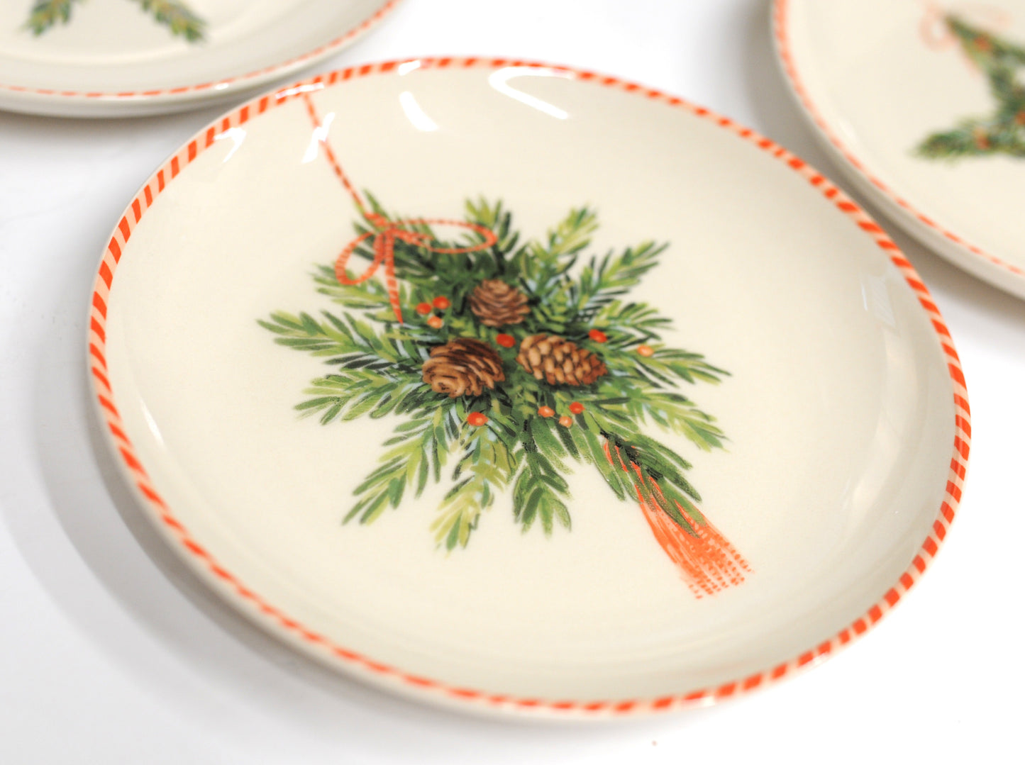 Pine Holiday Plates