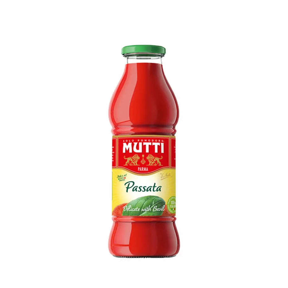 Mutti Passata Tomato Puree with Basil Leaf