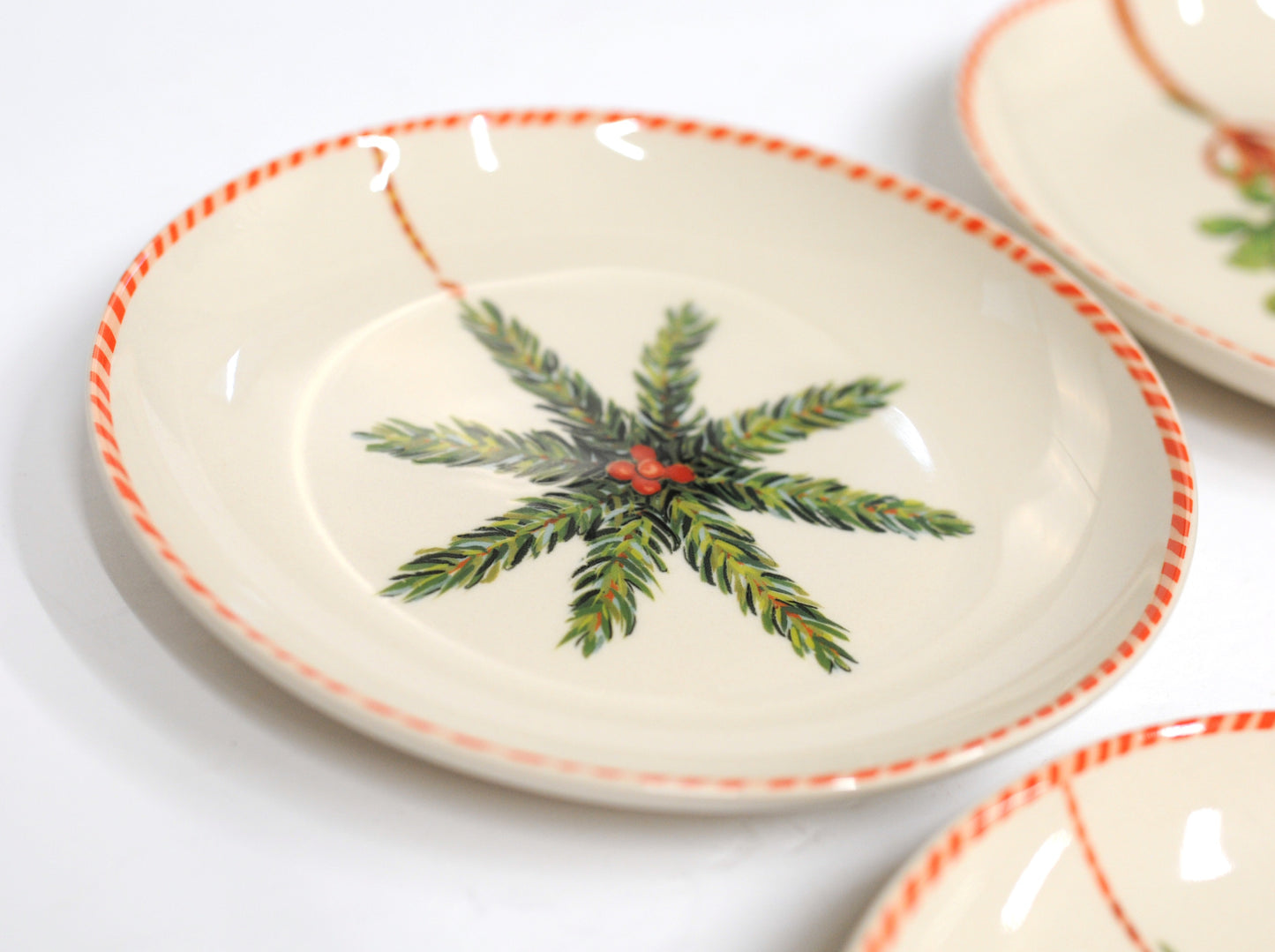 Pine Holiday Plates