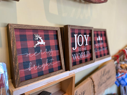 Buffalo Plaid Holiday Signs